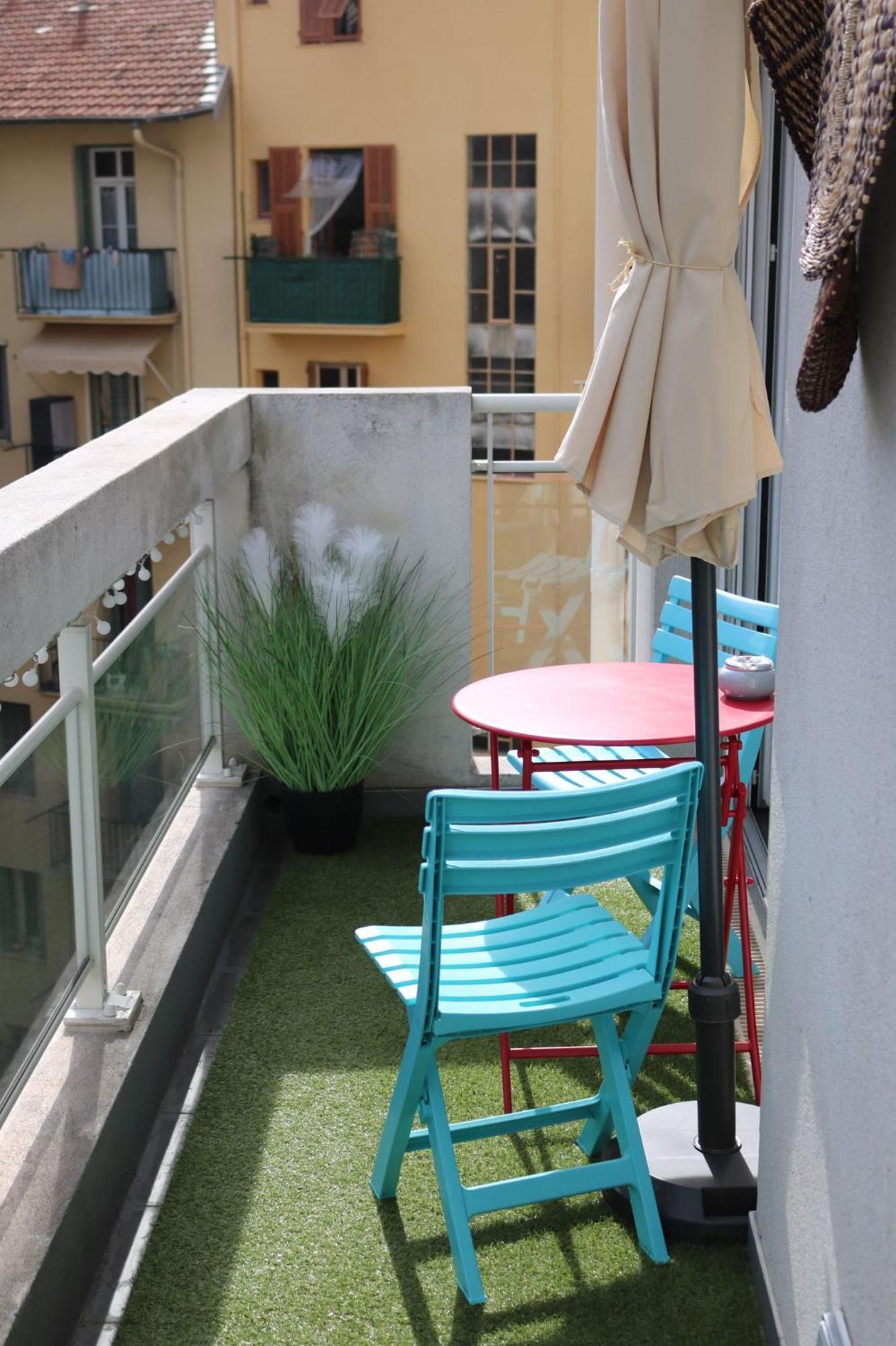 Charmant Studio Climatise Avec Terrasse Ensoleillee นีซ ภายนอก รูปภาพ